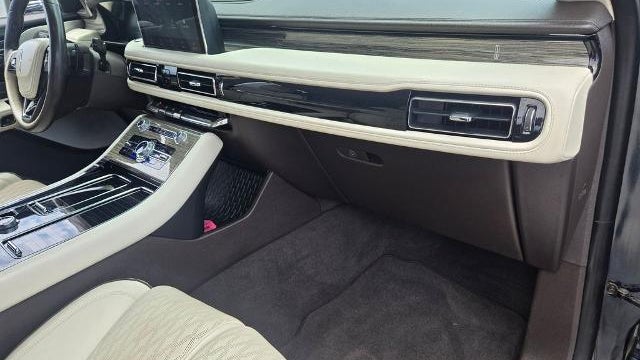 2020 Lincoln Aviator Black Label