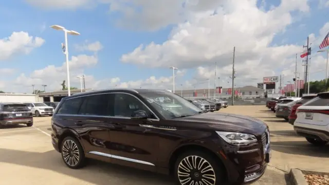 2023 Lincoln Aviator Black Label