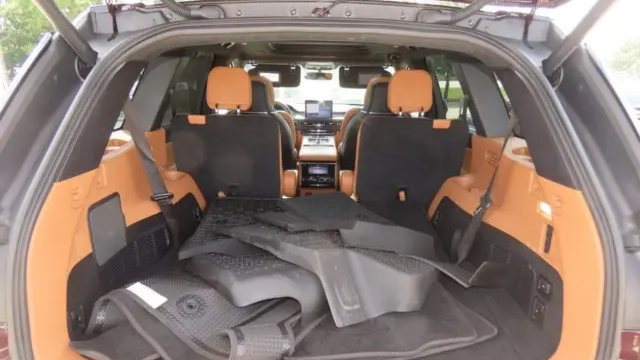2023 Lincoln Aviator Black Label