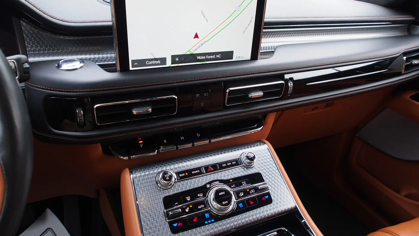 2024 Lincoln Aviator Black Label
