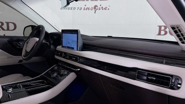 2024 Lincoln Aviator Black Label