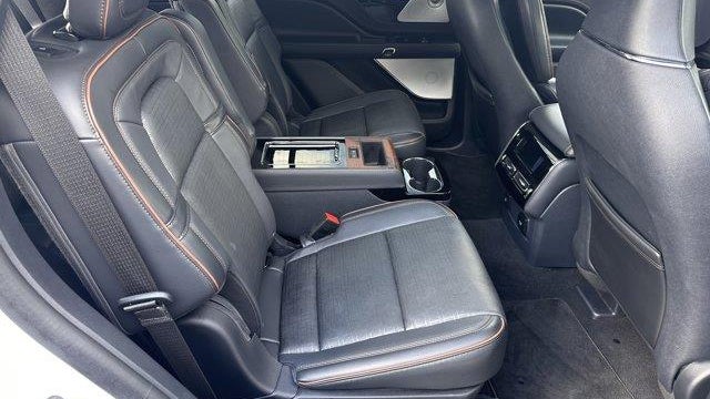 2025 Lincoln Aviator Black Label