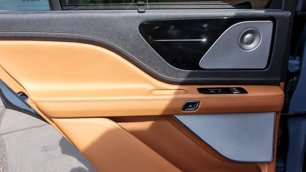 2025 Lincoln Aviator Black Label