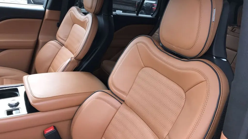 2025 Lincoln Aviator Black Label