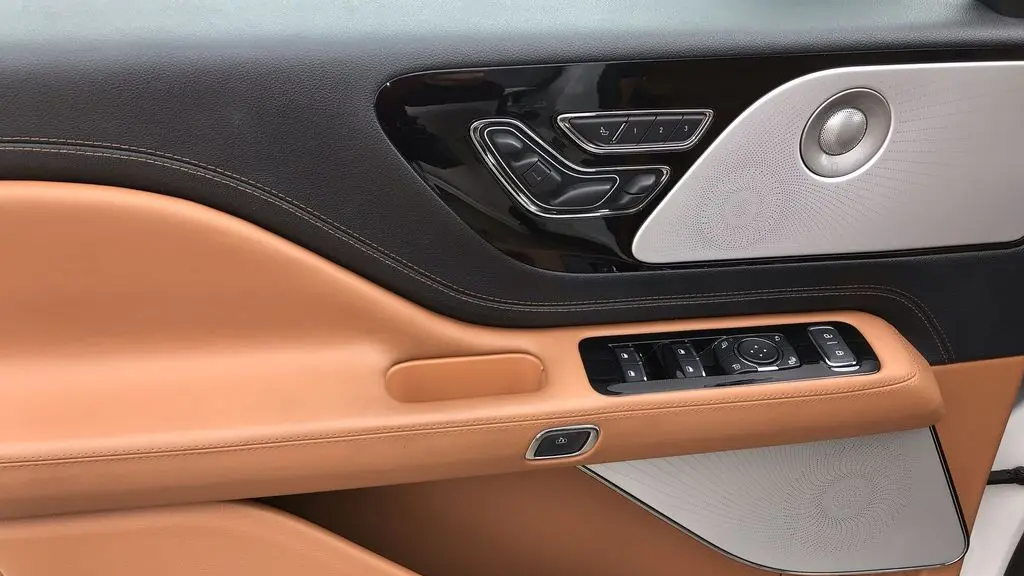 2025 Lincoln Aviator Black Label
