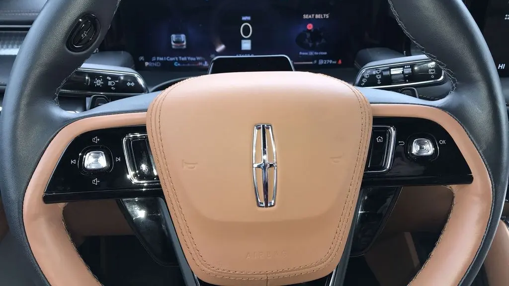 2025 Lincoln Aviator Black Label