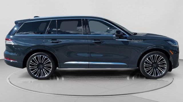2025 Lincoln Aviator Black Label