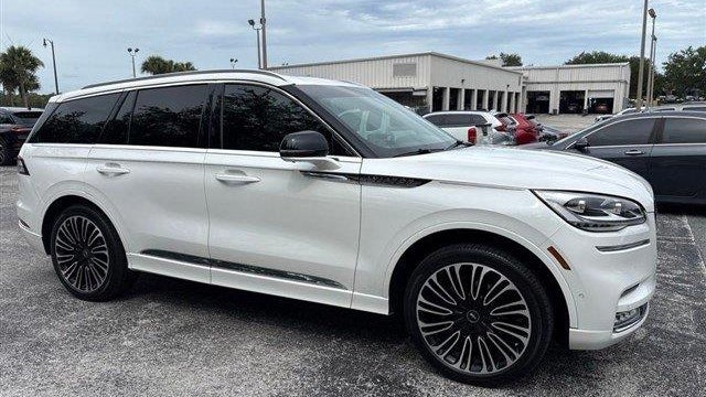 2024 Lincoln Aviator Black Label