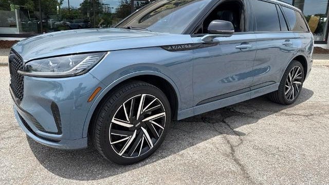 2025 Lincoln Aviator Black Label