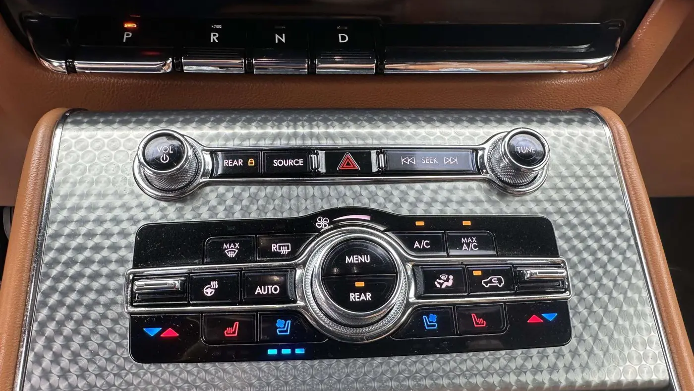 2021 Lincoln Aviator Black Label