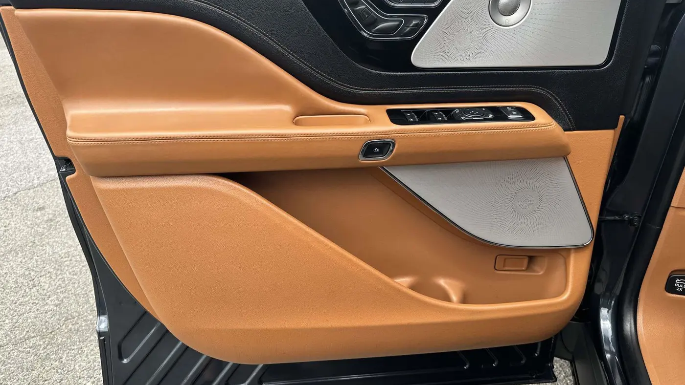 2021 Lincoln Aviator Black Label