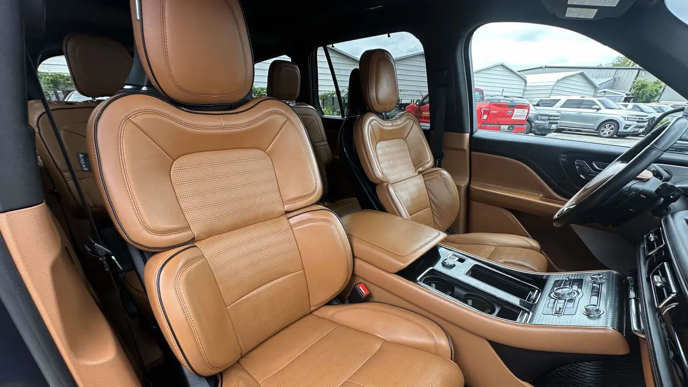 2021 Lincoln Aviator Black Label