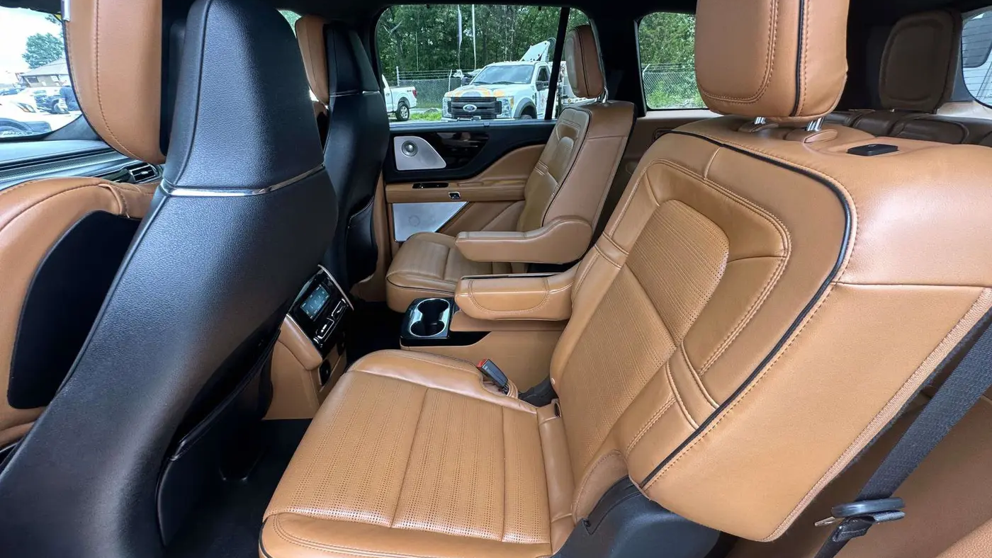 2021 Lincoln Aviator Black Label