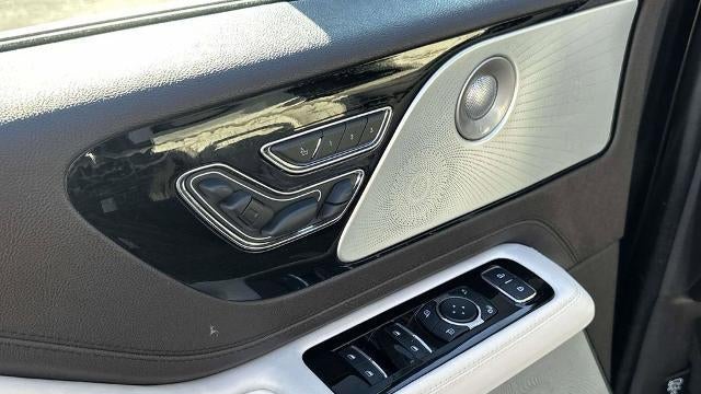 2021 Lincoln Aviator Black Label