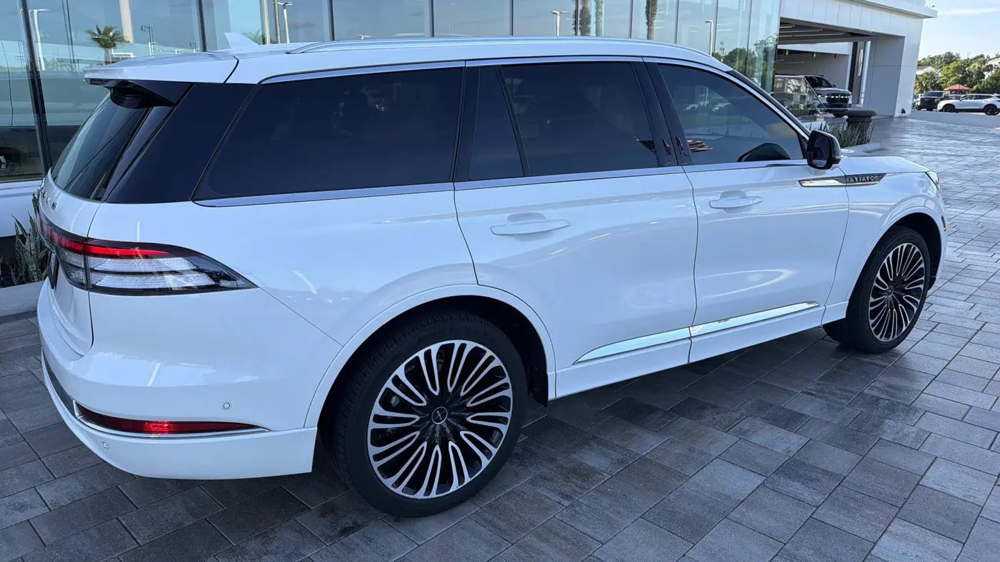2024 Lincoln Aviator Black Label
