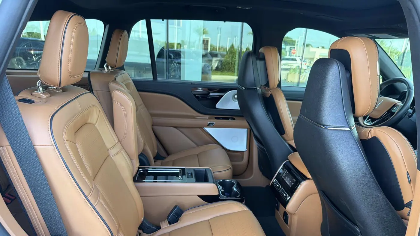 2024 Lincoln Aviator Black Label