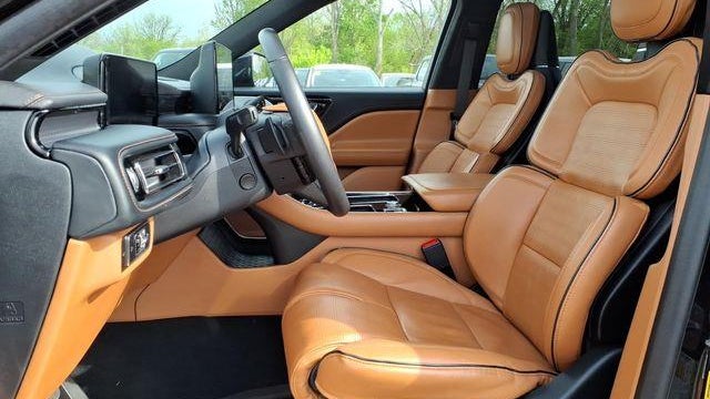 2025 Lincoln Aviator Black Label