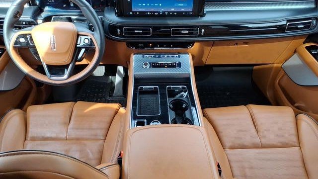 2025 Lincoln Aviator Black Label