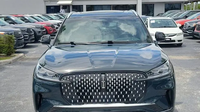 2025 Lincoln Aviator Black Label