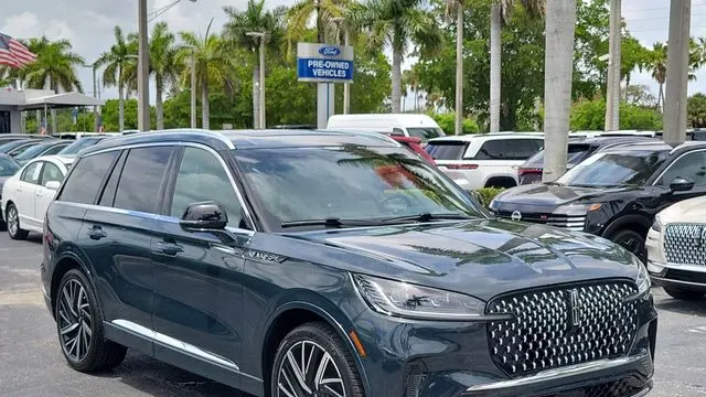2025 Lincoln Aviator Black Label