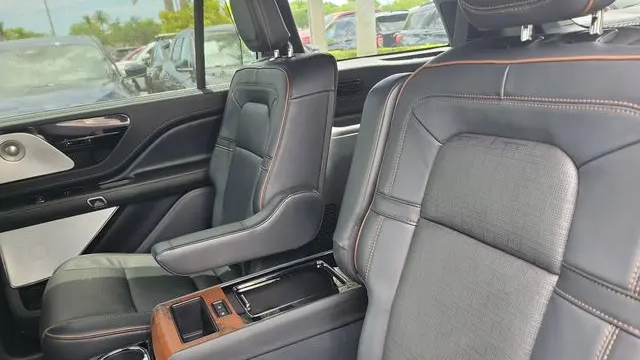 2025 Lincoln Aviator Black Label