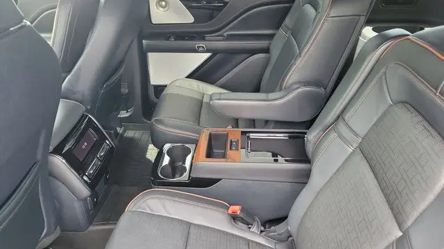 2025 Lincoln Aviator Black Label