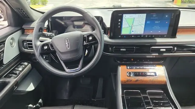 2025 Lincoln Aviator Black Label