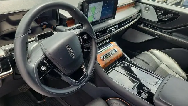 2025 Lincoln Aviator Black Label