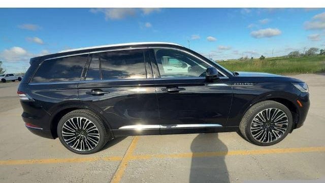 2025 Lincoln Aviator Black Label