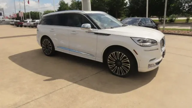 2022 Lincoln Aviator Black Label