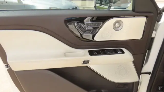 2022 Lincoln Aviator Black Label
