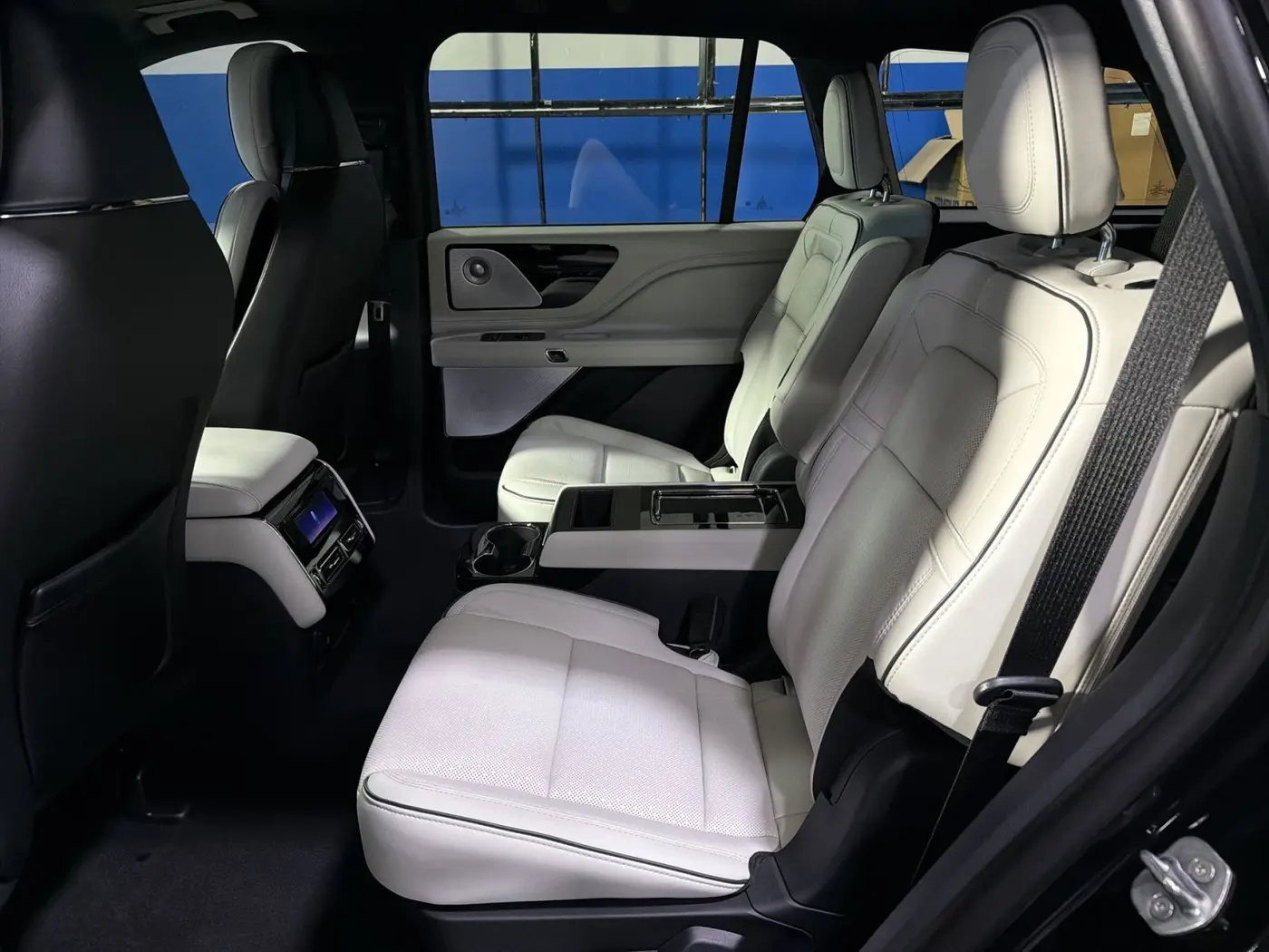 2026 Lincoln Aviator - $75,000