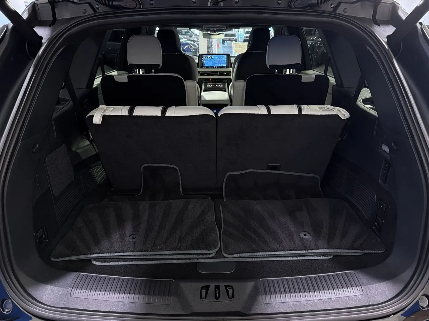 2026 Lincoln Aviator - $75,000