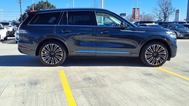 2023 Lincoln Aviator Black Label