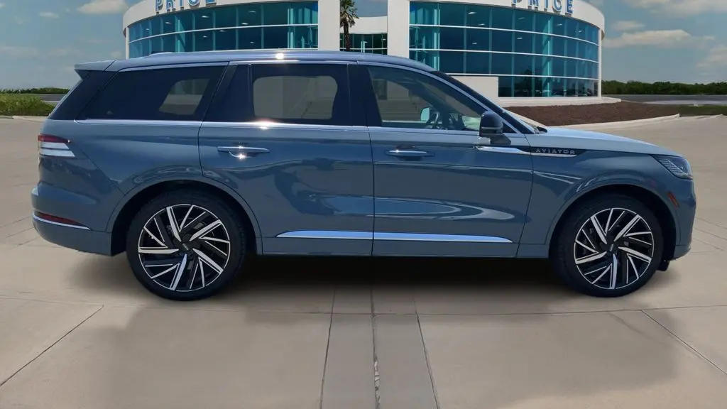 2025 Lincoln Aviator Black Label