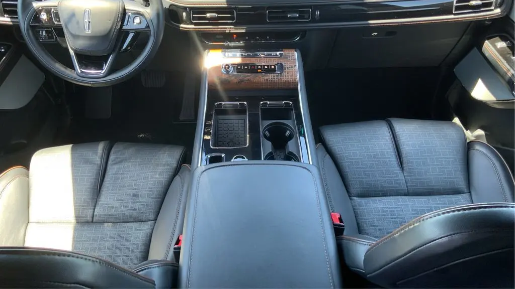 2025 Lincoln Aviator Black Label