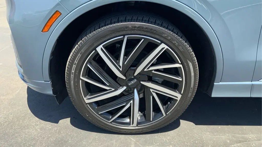 2025 Lincoln Aviator Black Label