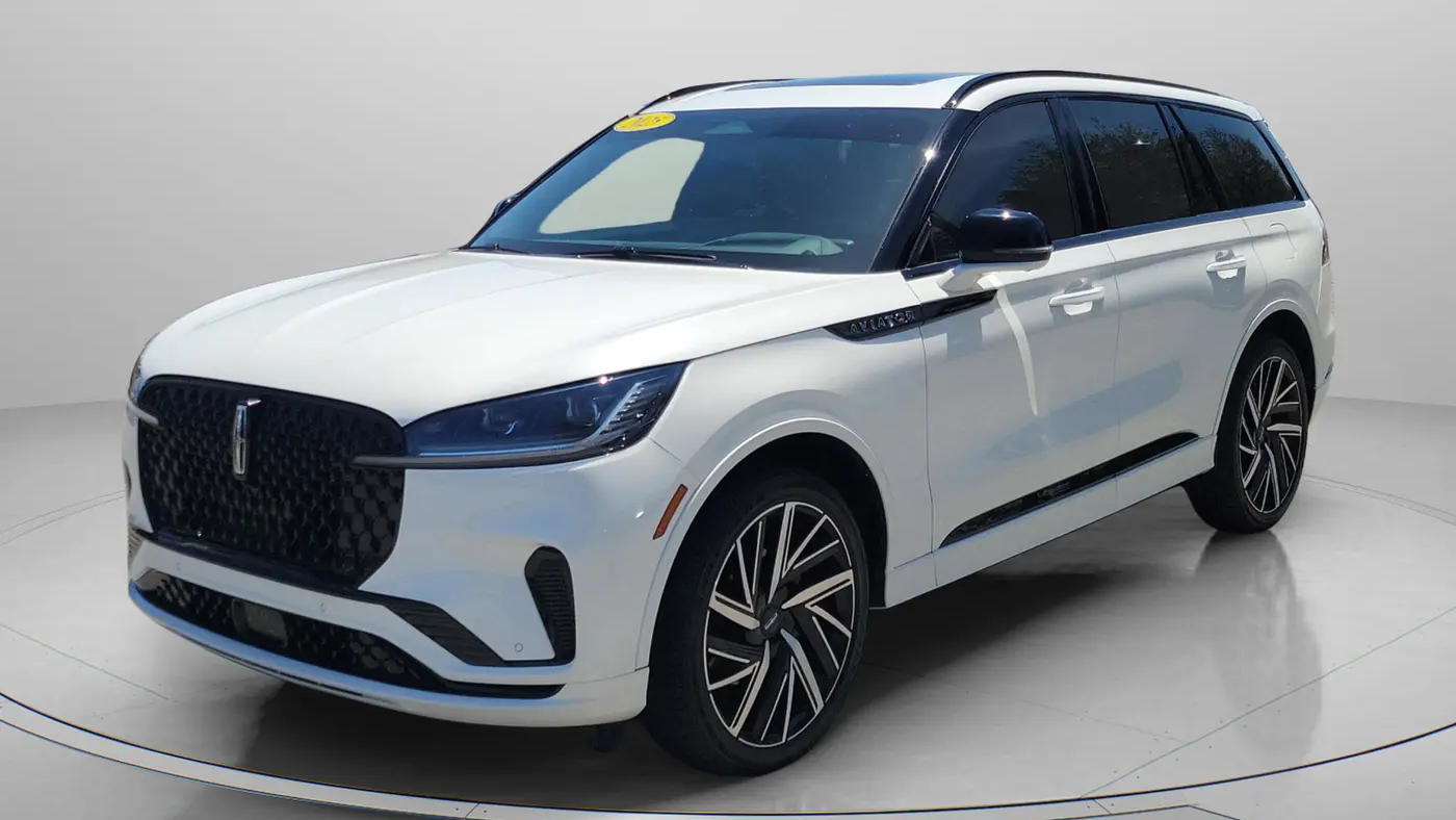 Preowned 2025 Lincoln Aviator Black Label for Sale
