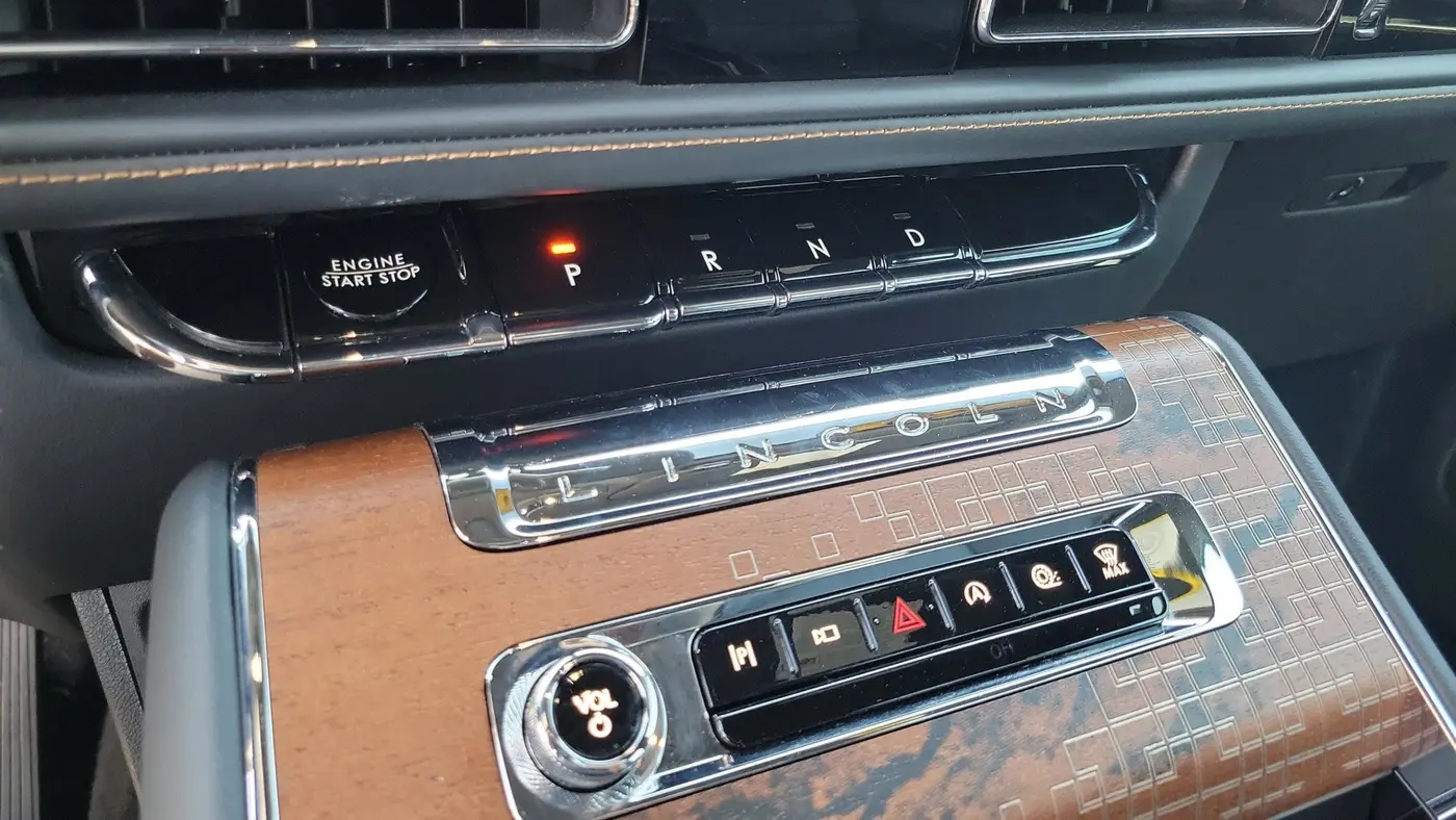 2025 Lincoln Aviator Black Label