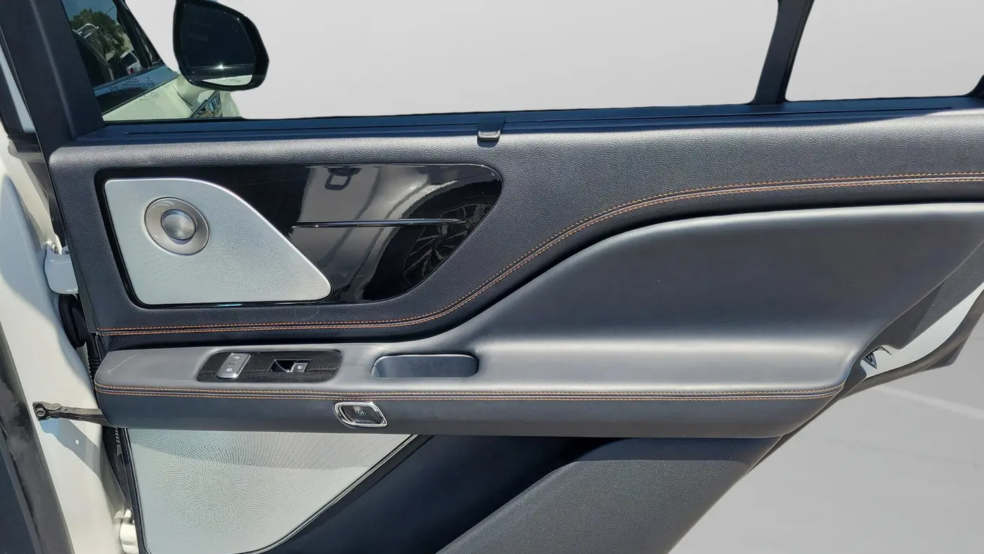 2025 Lincoln Aviator Black Label
