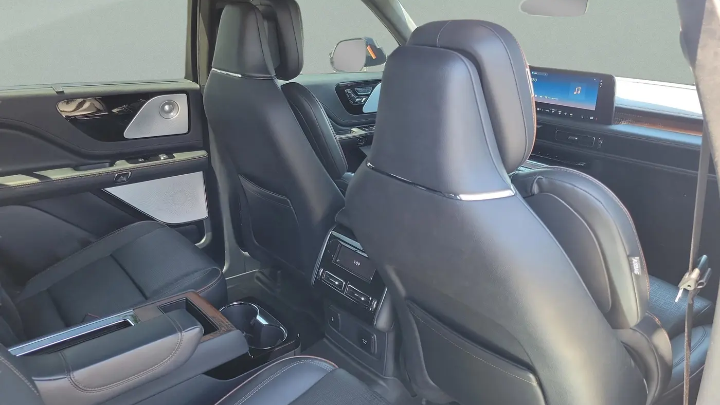 2025 Lincoln Aviator Black Label