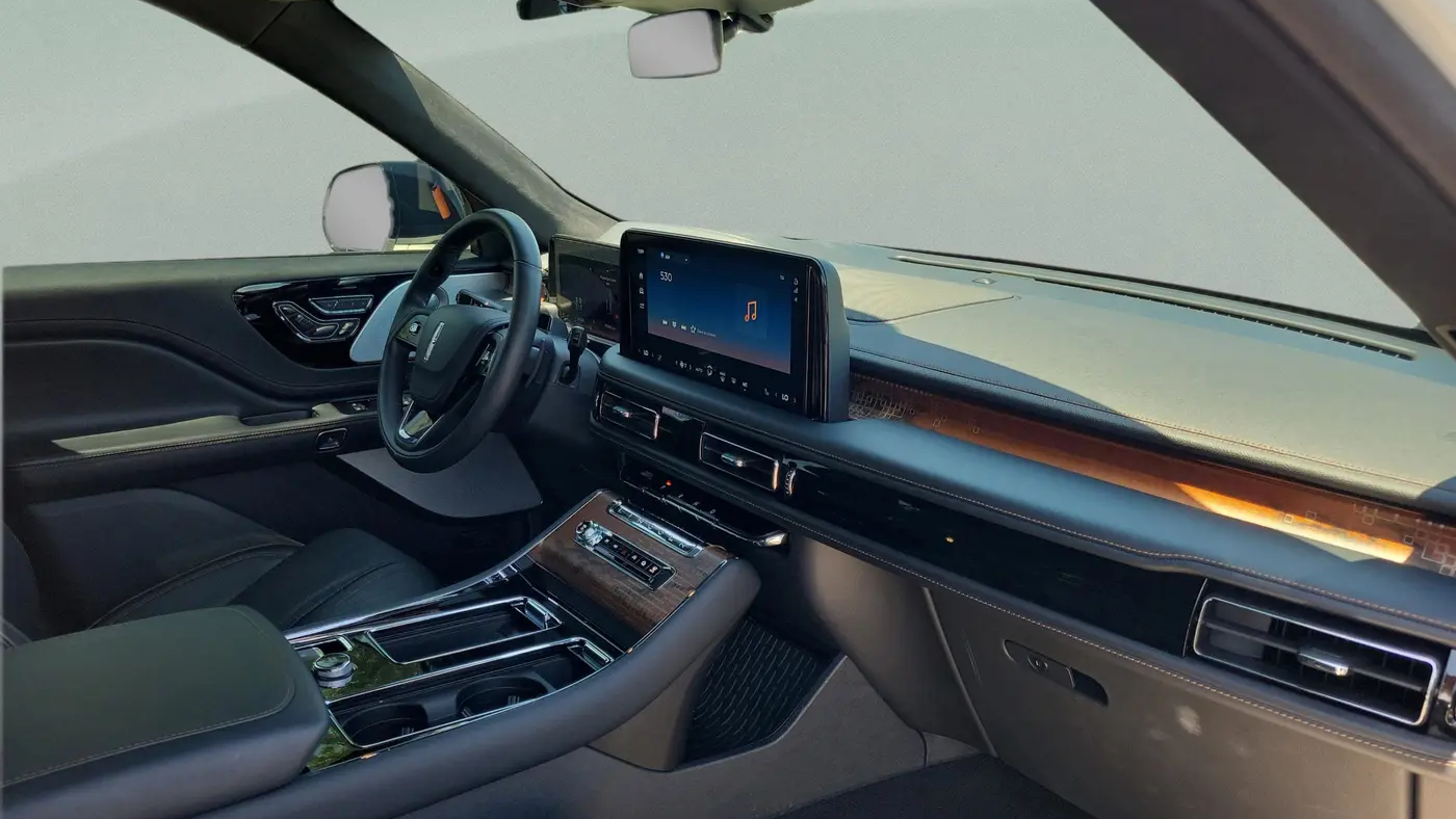 2025 Lincoln Aviator Black Label