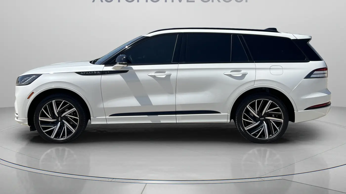 2025 Lincoln Aviator Black Label