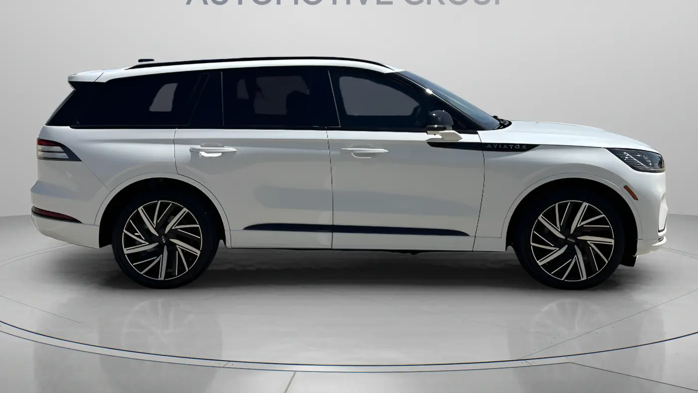 2025 Lincoln Aviator Black Label