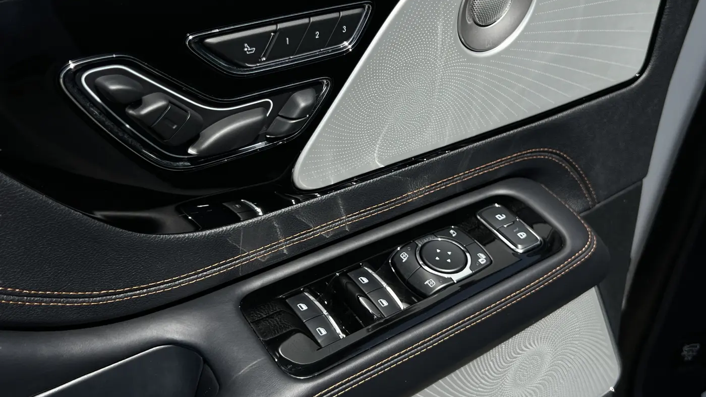2025 Lincoln Aviator Black Label