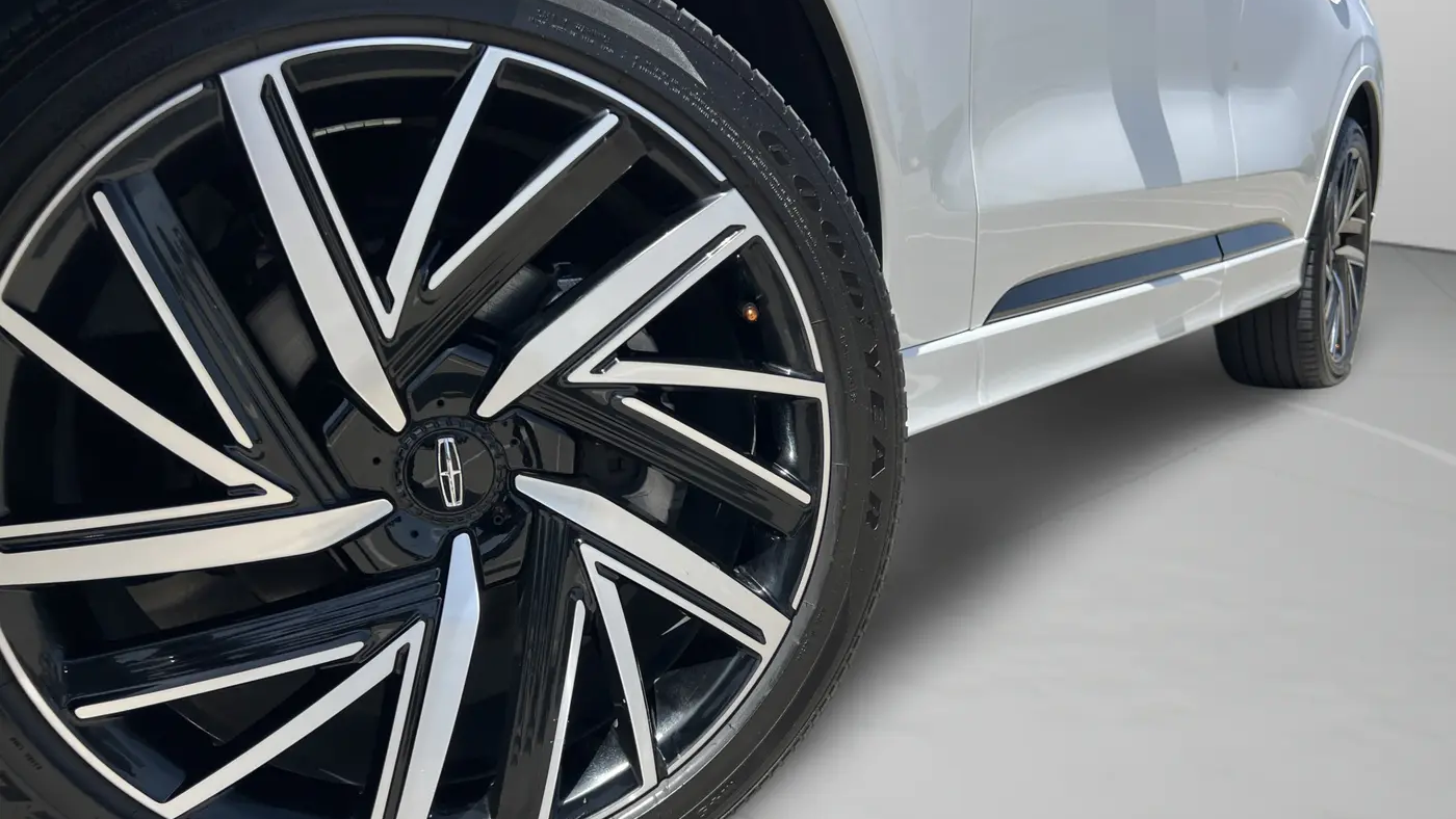2025 Lincoln Aviator Black Label
