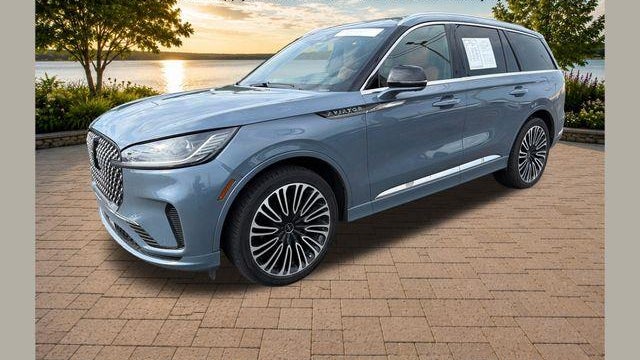 Preowned 2025 Lincoln Aviator Black Label for Sale