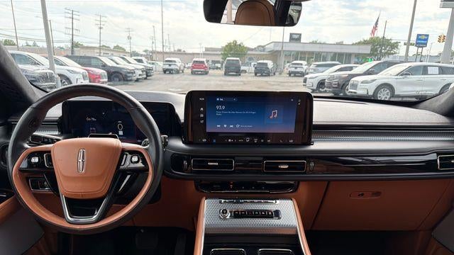 2025 Lincoln Aviator Black Label