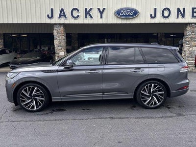 Photo of a 2025 Lincoln Aviator AWD Black Label 4DR SUV for sale