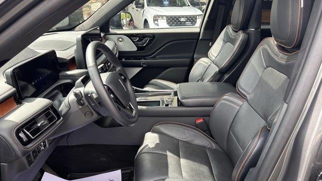 2025 Lincoln Aviator Black Label